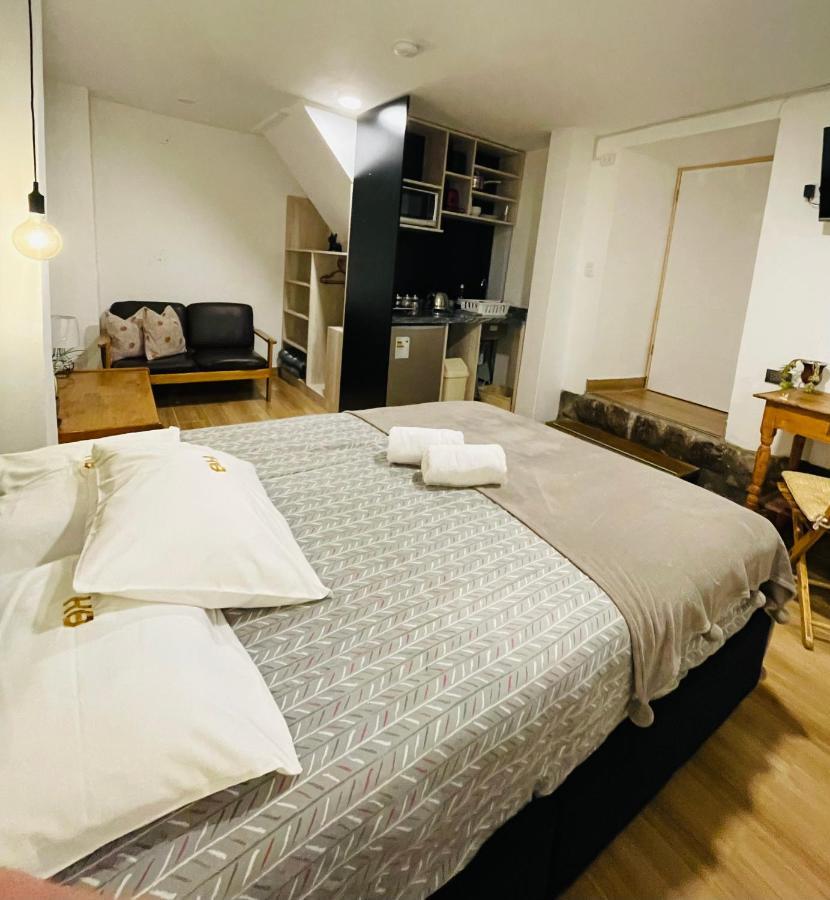 Blacky Hostel And Apartments (Adults Only) กุสโก ภายนอก รูปภาพ