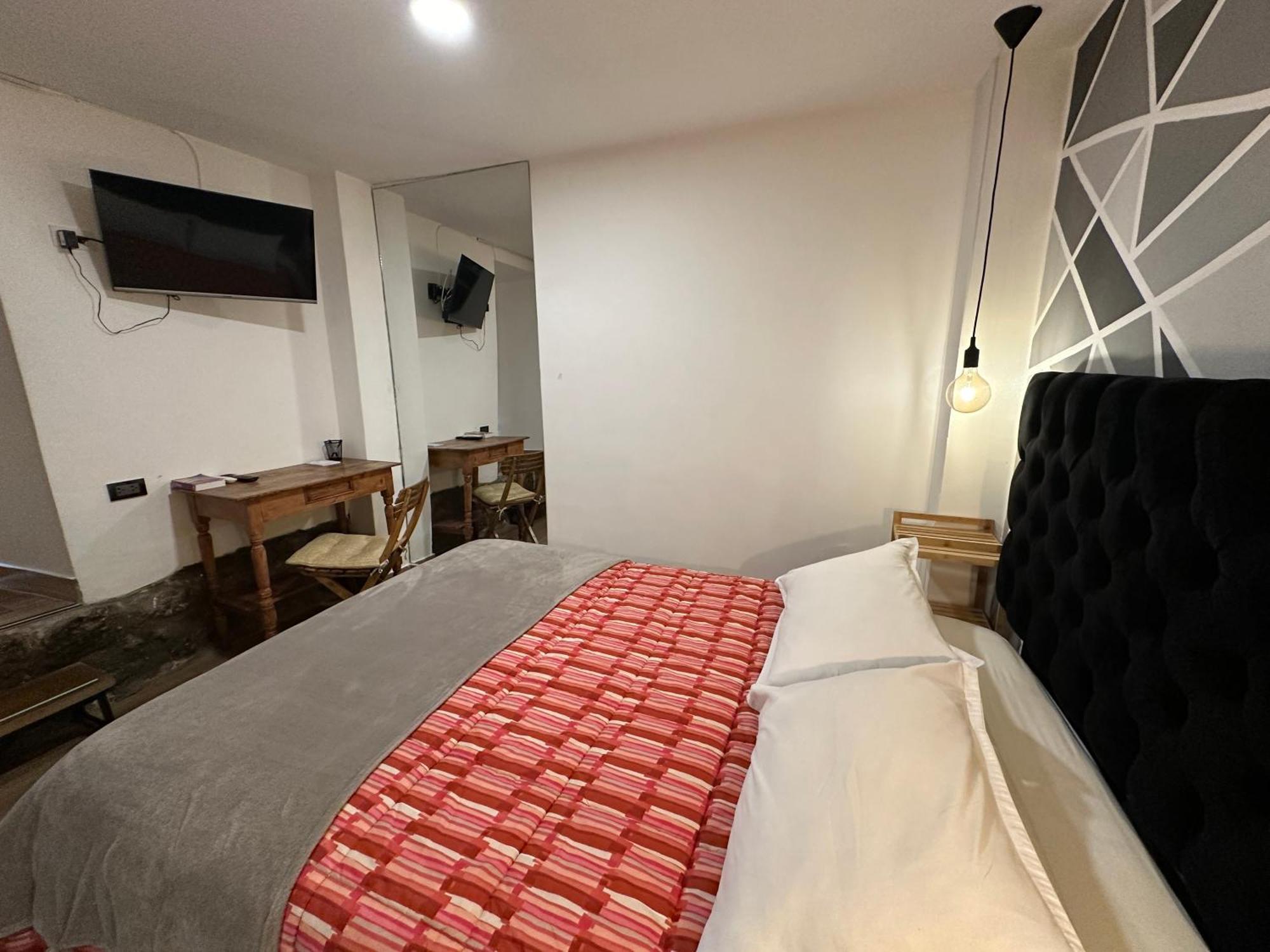 Blacky Hostel And Apartments (Adults Only) กุสโก ภายนอก รูปภาพ